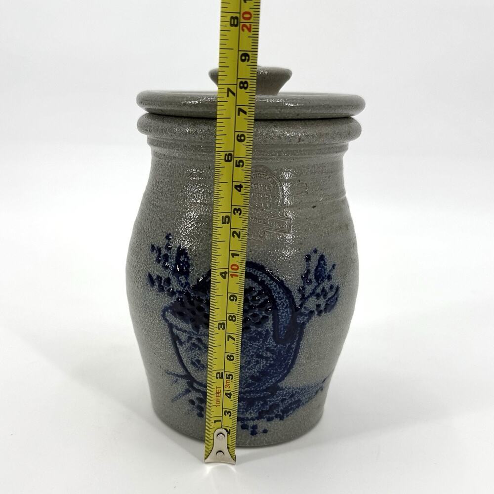 Vintage ROWE POTTERY WORKS 1989 Blueberry Basket Handmade Crock w/Lid ~ 1.5 qt. - Picture 12 of 13